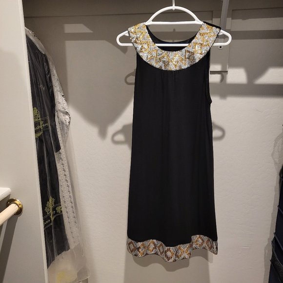 Dress - Picture 1 of 6